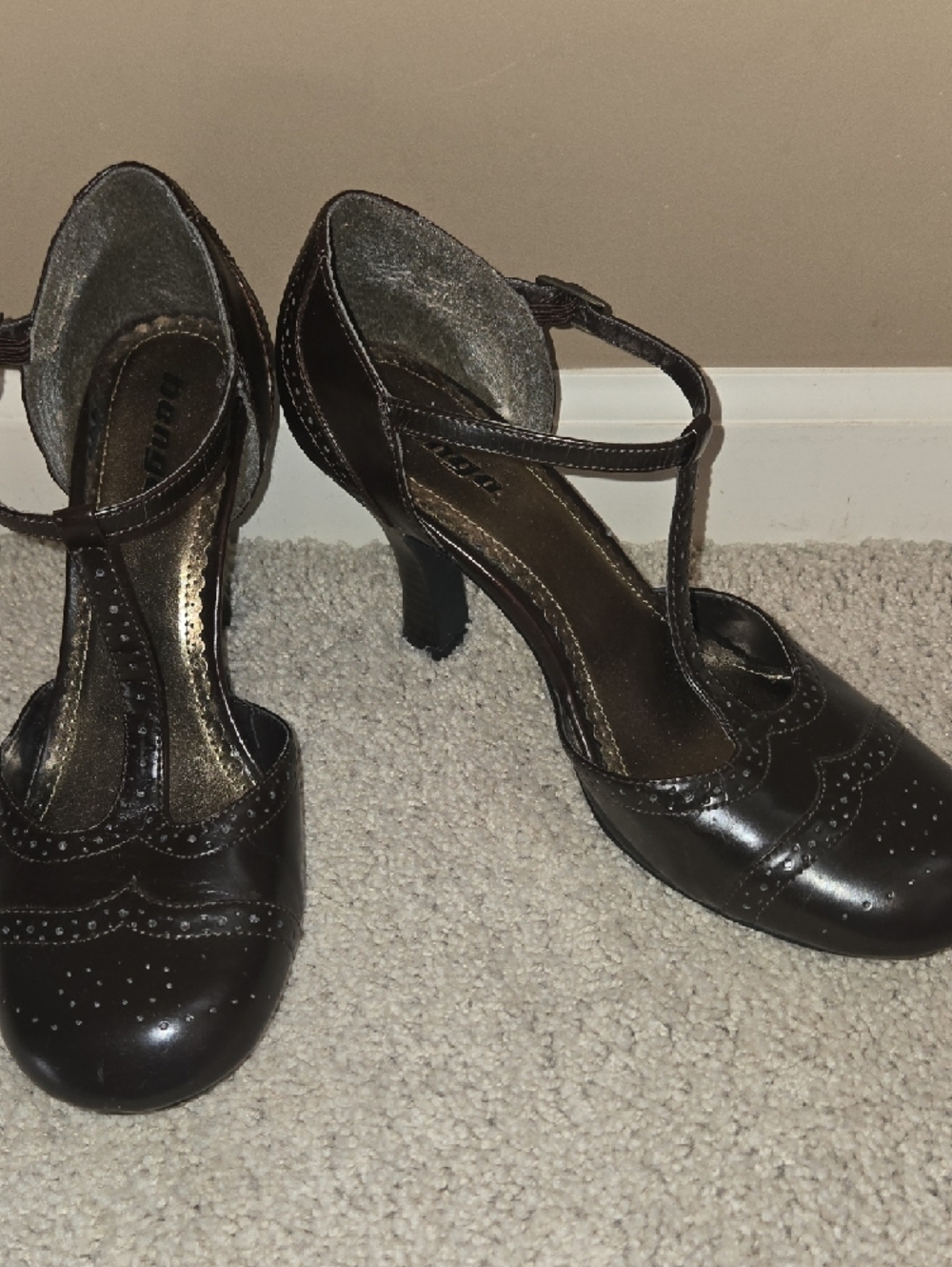 BONGO Browb T‑Strap Brogue Heels - Picture 2 of 8